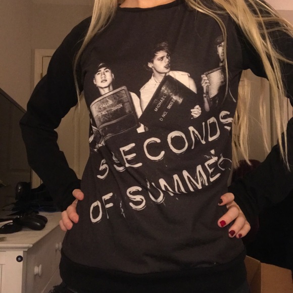 5 seconds of summer top - Picture 4 of 4